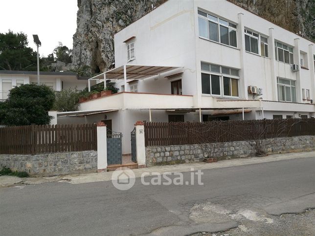 Villetta a schiera in residenziale in Via giuseppe pavone