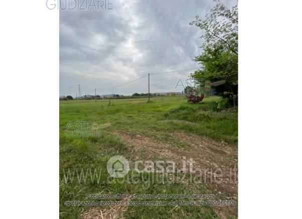 Terreno agricolo in commerciale in Via Casanova 11