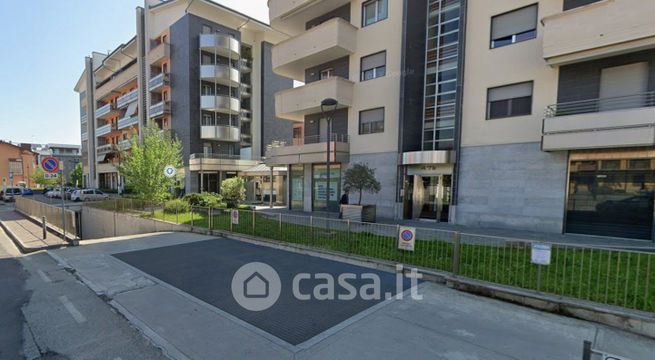Box/posto auto in residenziale in Via Cavour 47 /B