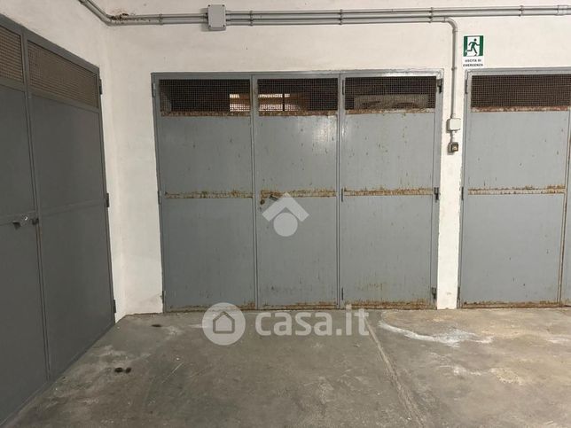 Garage/posto auto in residenziale in Via Saliscendi 1