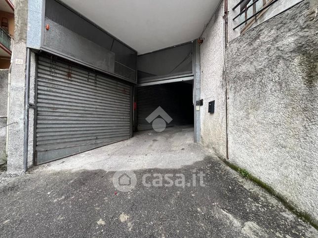 Garage/posto auto in residenziale in Via Tortona