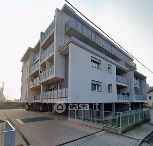 Appartamento in residenziale in Via San Dionigi 5