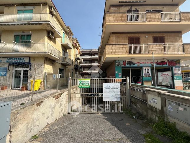 Box/posto auto in residenziale in Lungomare delle Sirene 78