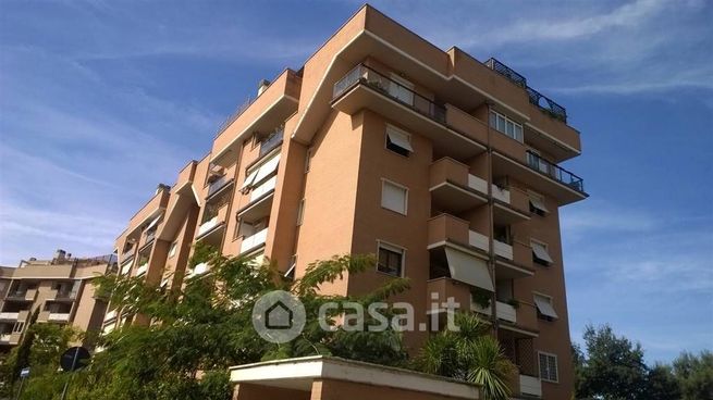 Attico/mansarda in residenziale in Viale Indro Montanelli 152