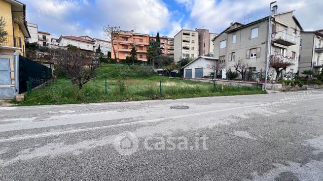 Terreno edificabile in residenziale in Via L. Cadorna 38