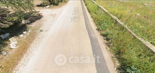 Capannone in commerciale in Via Patierno