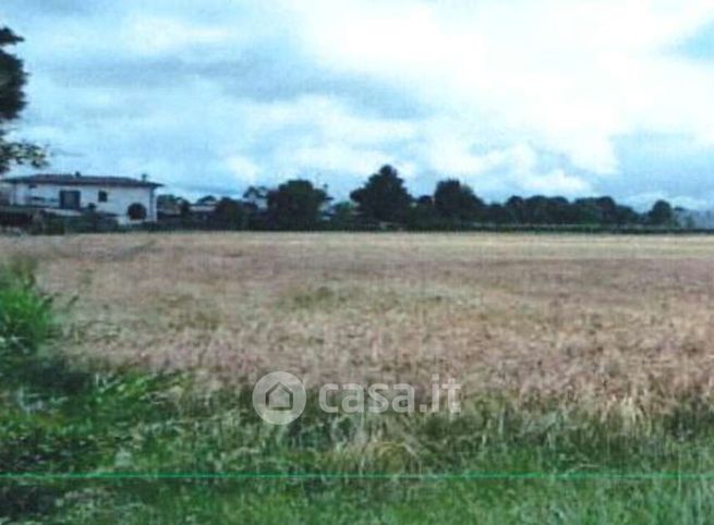 Terreno edificabile in residenziale in Via Casa Rossa