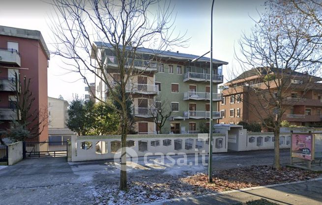 Appartamento in residenziale in Viale Po 58