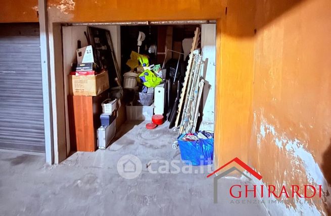 Box/posto auto in residenziale in Via Domenico Oliva 27 I