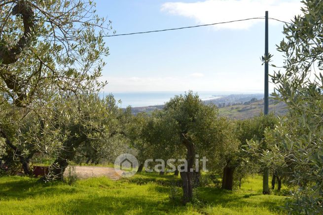 Terreno agricolo in commerciale in Via Croce di Montevecchio 30 D