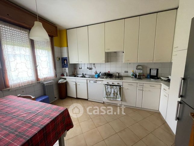 Appartamento in residenziale in Via Gruzza 11