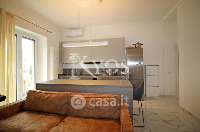 Appartamento in residenziale in Viale Tunisia 32