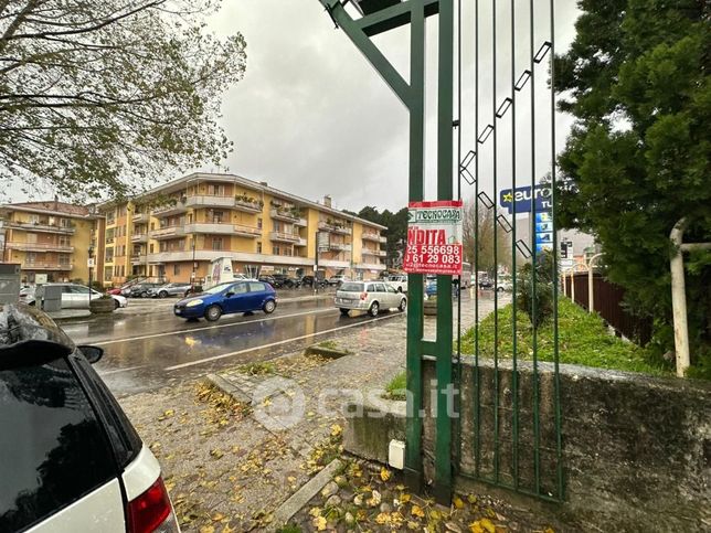 Capannone in commerciale in Via Nazionale