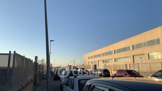Capannone in commerciale in Strada Comunale Cucurruzzolo