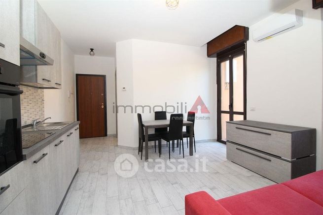 Appartamento in residenziale in Via Carlo Amati 23
