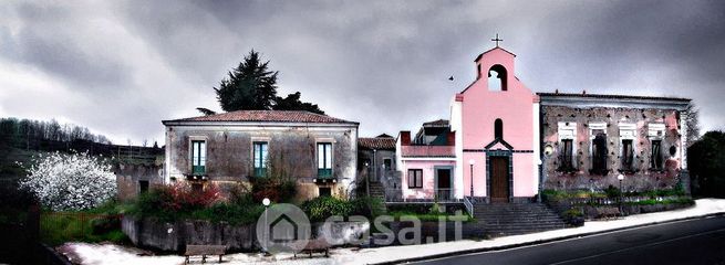 Casa indipendente in residenziale in Via delle Ginestre