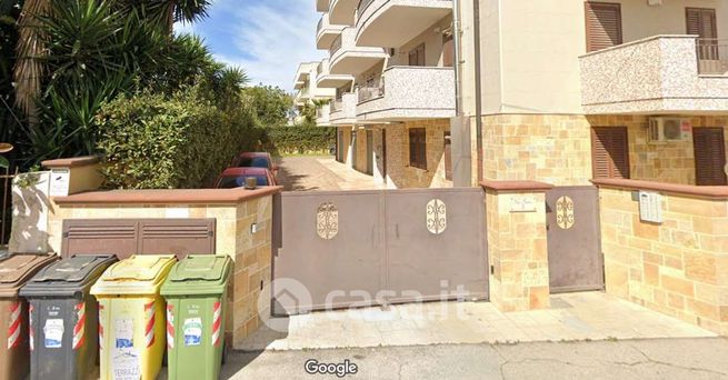 Box/posto auto in residenziale in Via Suri 3