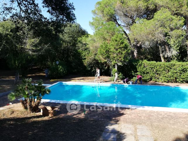 Villa in residenziale in Lungomare Pontino 10052