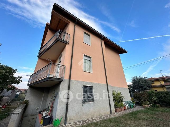 Casa indipendente in residenziale in Via Repubblica