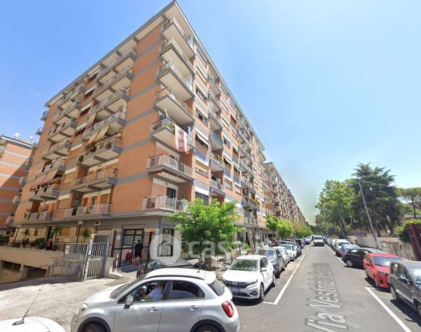 Appartamento in residenziale in Via Vestricio Spurinna 105