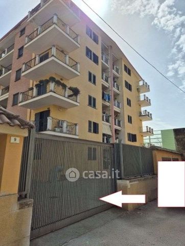 Box/posto auto in residenziale in Via Palmiro Togliatti 9