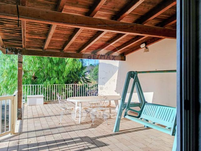 Casa indipendente in residenziale in Via Alicudi 20