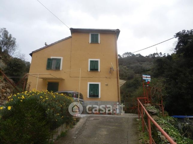 Casa indipendente in residenziale in Via Santuario