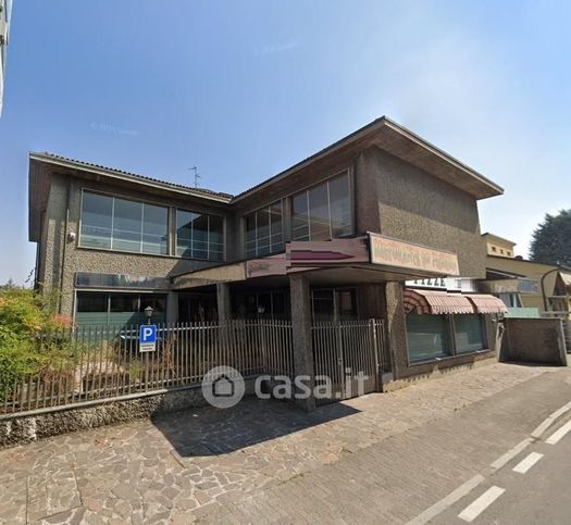 Capannone in commerciale in Via XXV Aprile 45
