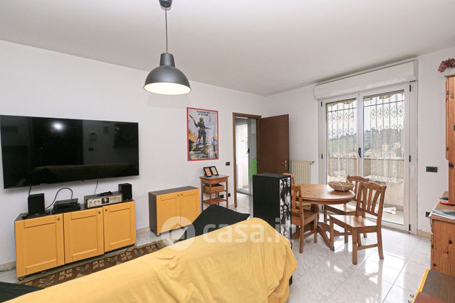 Appartamento in residenziale in Via Campomorone 35 H