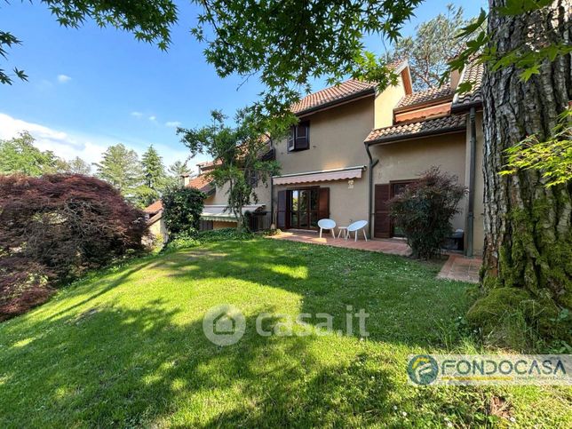 Villetta a schiera in residenziale in Via Giuseppe Parini