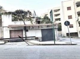 Garage/posto auto in residenziale in Via Torrente Trapani 78