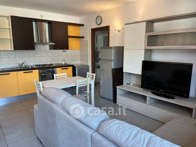 Appartamento in residenziale in Via Varesina 151