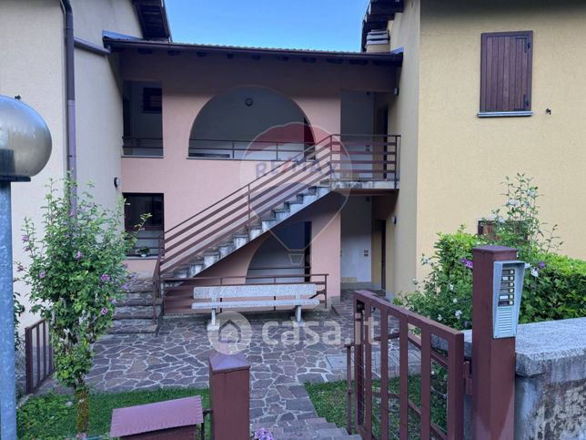 Appartamento in residenziale in Via Scullaro 5