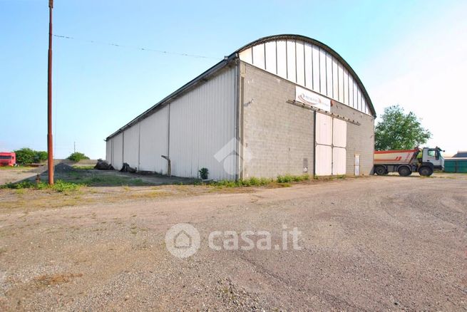Capannone in commerciale in Strada Provinciale 31bis del Monferrato 20