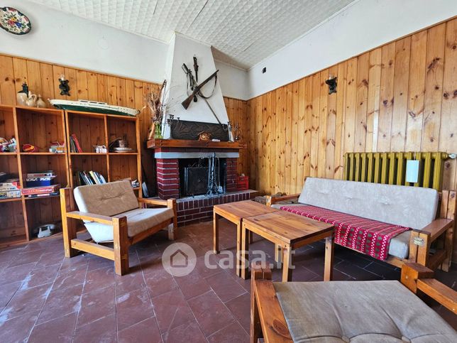 Casa indipendente in residenziale in Via della Chiesa