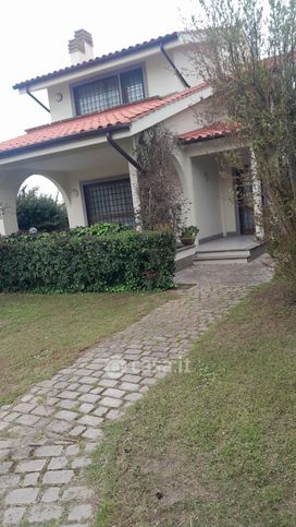 Villa in residenziale in Via Rapallo