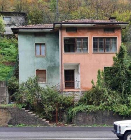 Villa in residenziale in Via Prealpina Inferiore 34