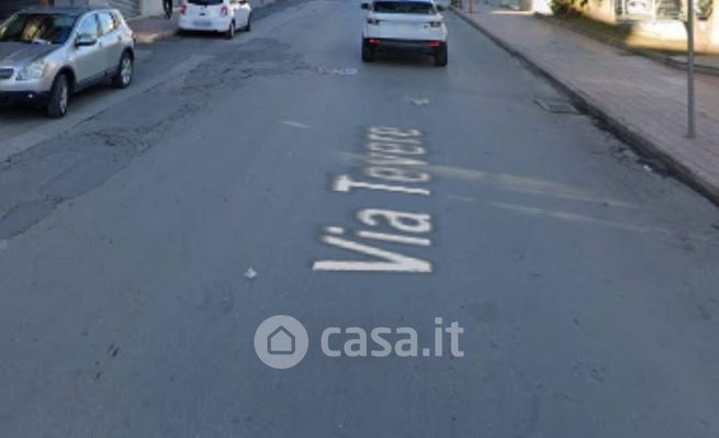 Appartamento in residenziale in Via Tevere