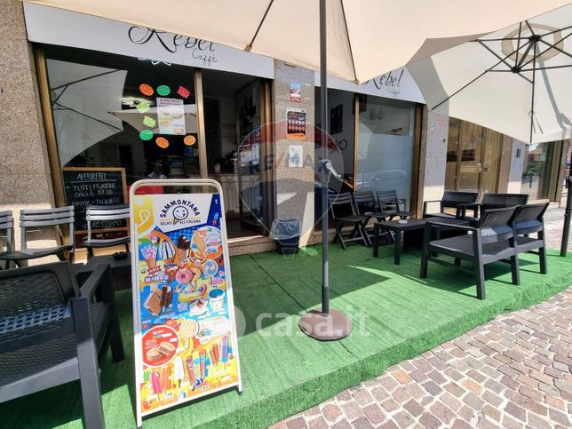 Attivitã /licenza (con o senza mura) in commerciale in Via Sant'Anna 16
