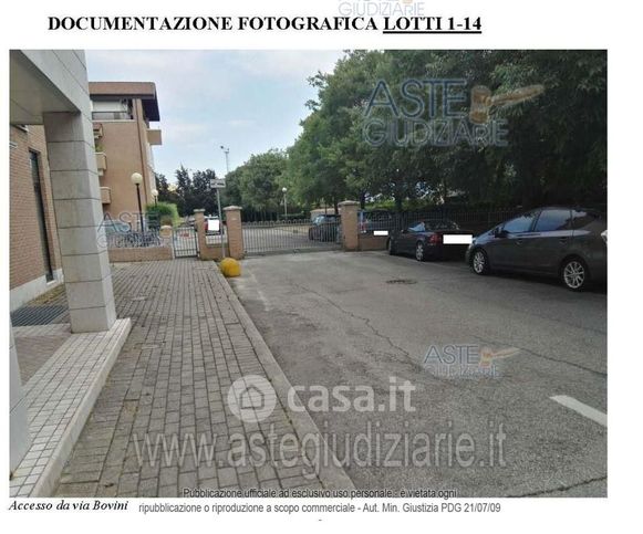 Box/posto auto in residenziale in Via Giuseppe Bovini