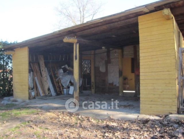 Villa in residenziale in Strada Fogliano Inferiore