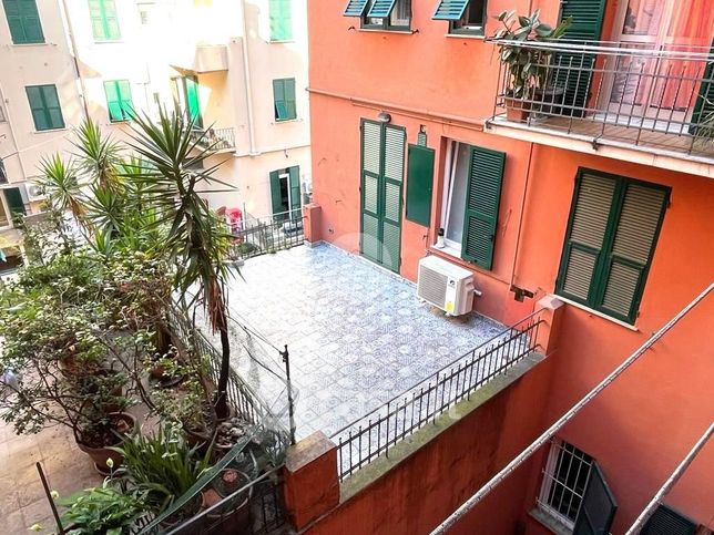 Appartamento in residenziale in Via Pra' 28