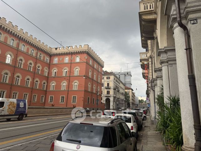 Attivitã /licenza (con o senza mura) in commerciale in Via Cernaia