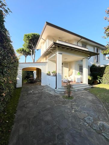 Casa bi/trifamiliare in vacanze in Via Piave