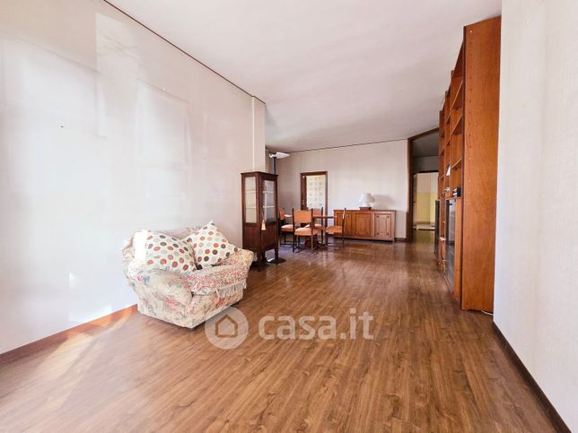 Appartamento in residenziale in Via Antonio Abetti 15