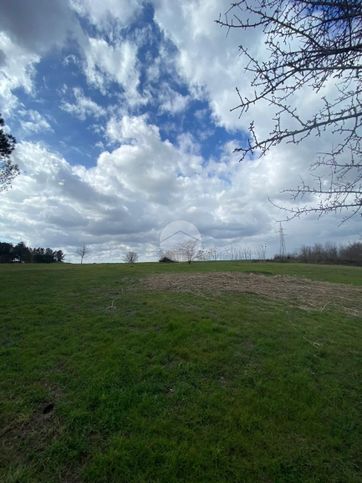 Terreno agricolo in commerciale in Via dell'Acqua Vergine 1