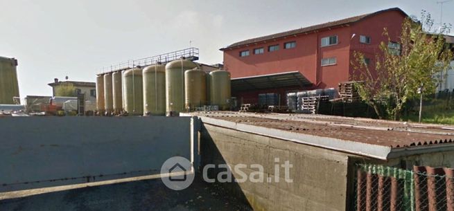 Capannone in commerciale in Via Privata 11