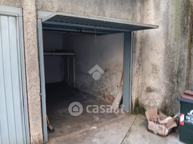 Garage/posto auto in residenziale in Corso Vercelli 278