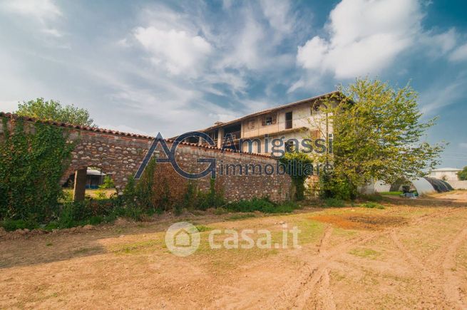 Rustico/casale in residenziale in Via Comun Nuovo