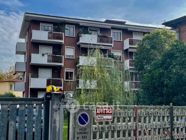 Garage/posto auto in residenziale in Viale Roma 25